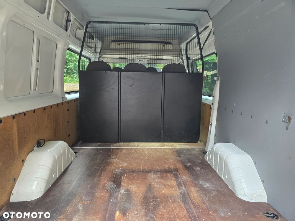 Ford Transit - 19