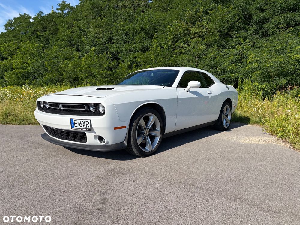 Dodge Challenger - 1