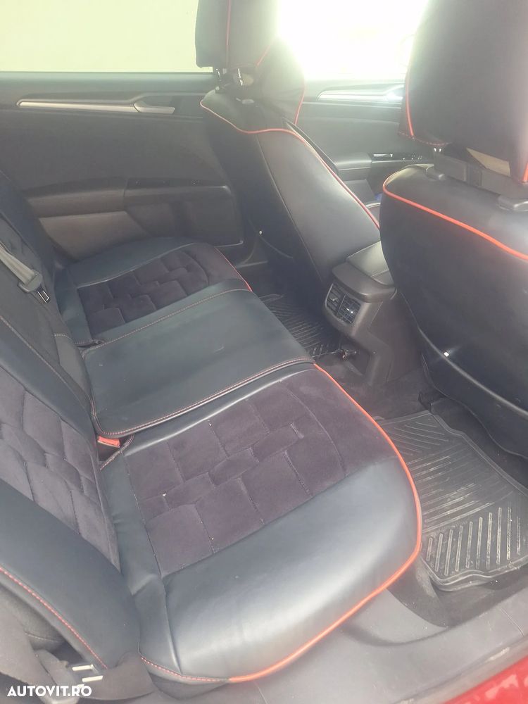Ford Mondeo 2.0 TDCI PowerShift Titanium - 4