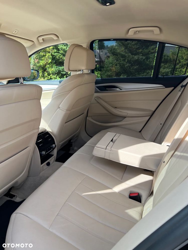 BMW Seria 5 520d - 8