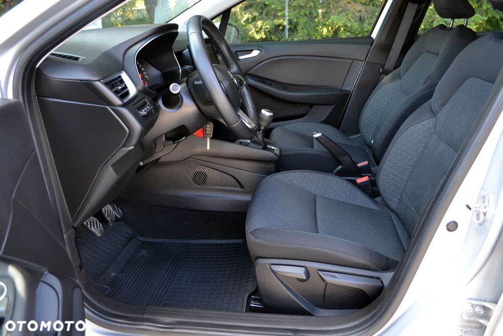 Renault Clio - 11