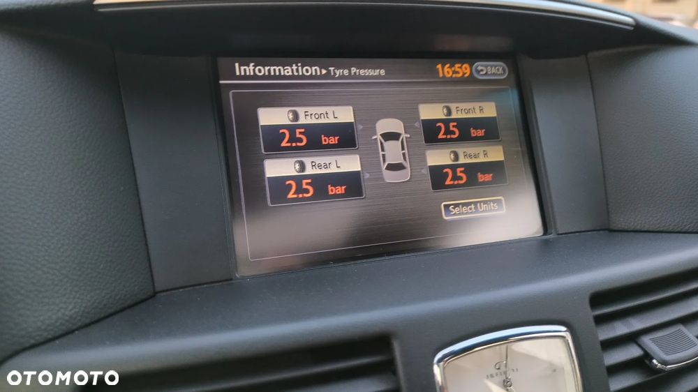 Infiniti M M37 S - 21