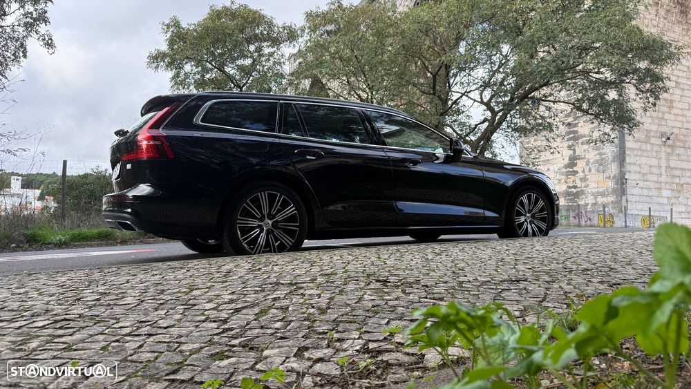 Volvo V60 2.0 T8 AWD TE Momentum - 30