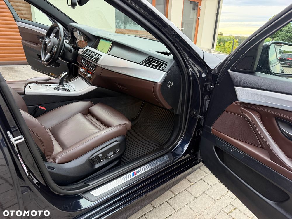 BMW Seria 5 530d xDrive Sport-Aut - 10