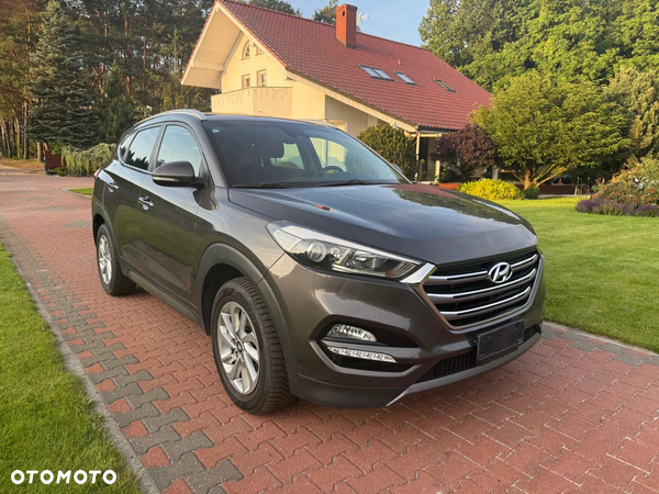 Hyundai Tucson blue 1.7 CRDi 2WD Style