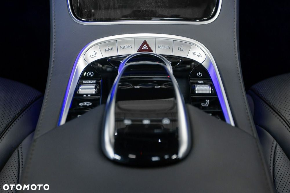 Mercedes-Benz Klasa S 560 4-Matic L 9G-TRONIC - 29