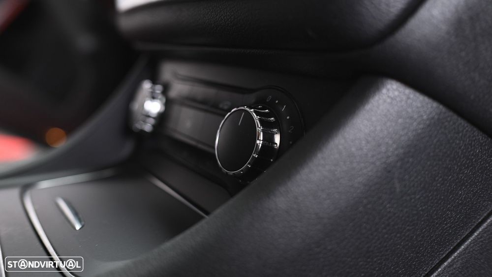 Mercedes-Benz CLA 45 AMG 4Matic Speedshift 7G-DCT Night Edition - 47