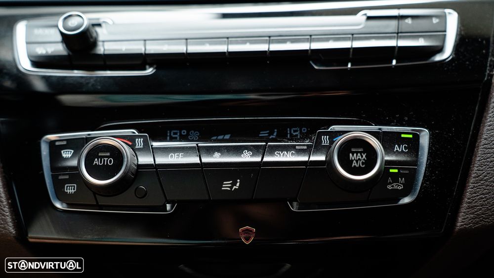 BMW X1 16 d sDrive xLine - 35
