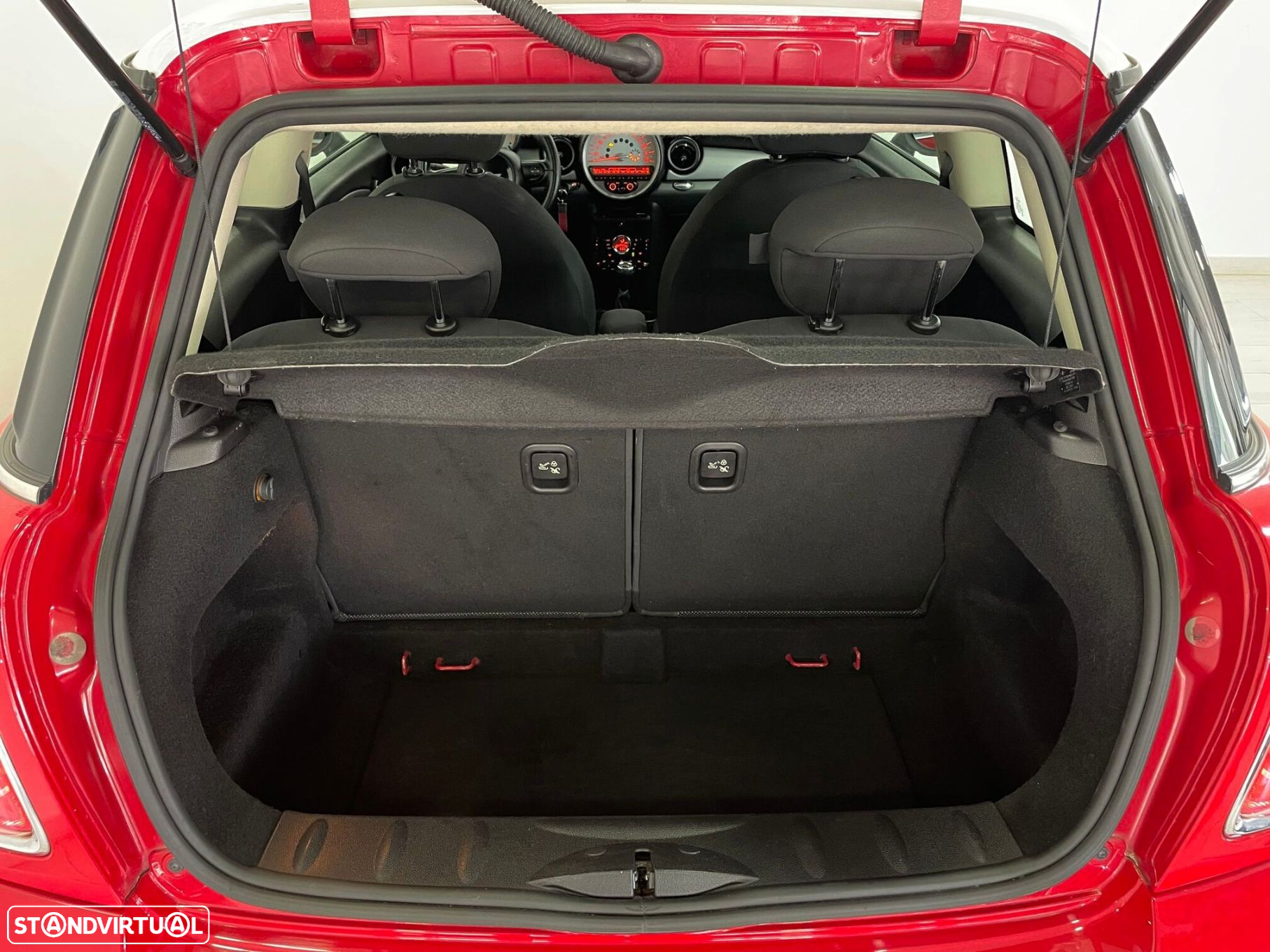 MINI 3 Portas Cooper D - 49