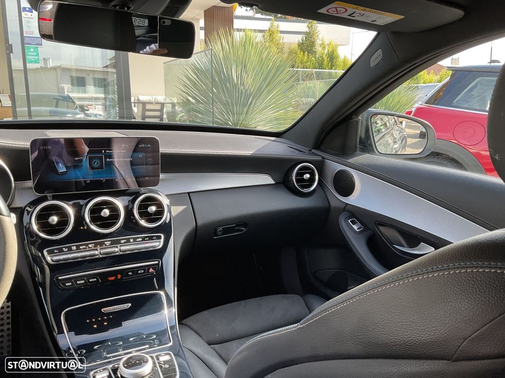 Mercedes-Benz C 300 de AMG Line - 37