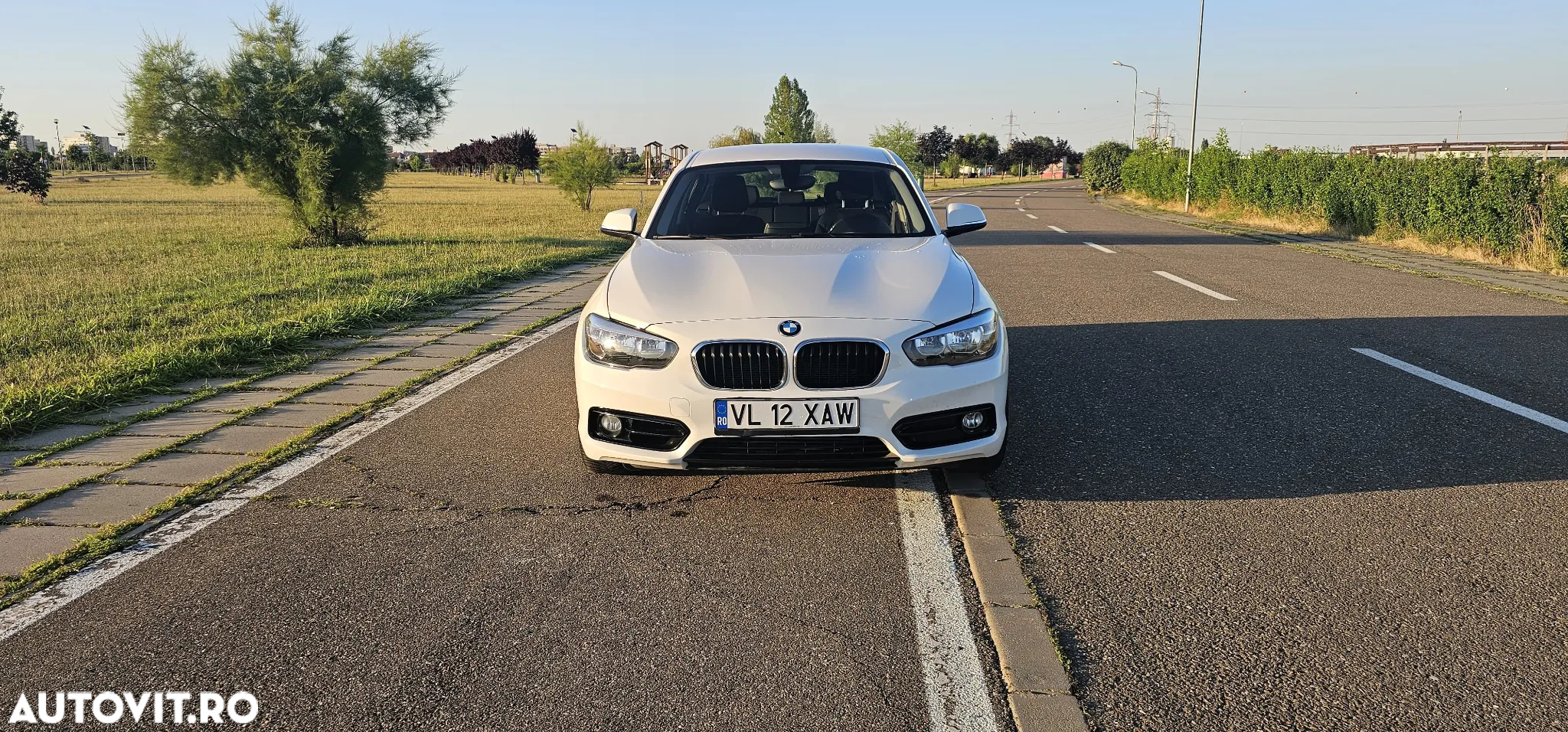 BMW Seria 1 118i - 22