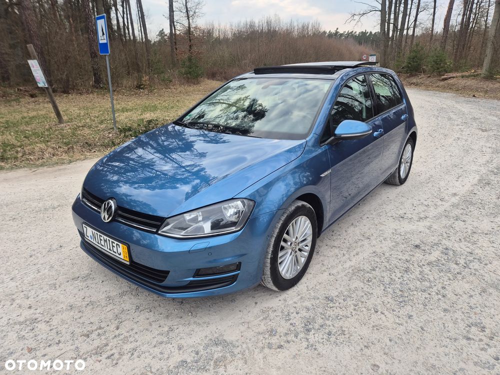 Volkswagen Golf - 1