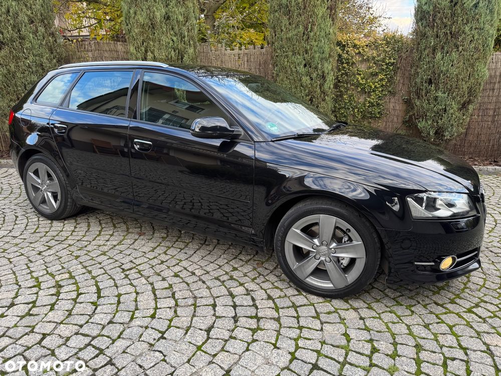 Audi A3 2.0 TDI DPF S line Sportpaket - 11