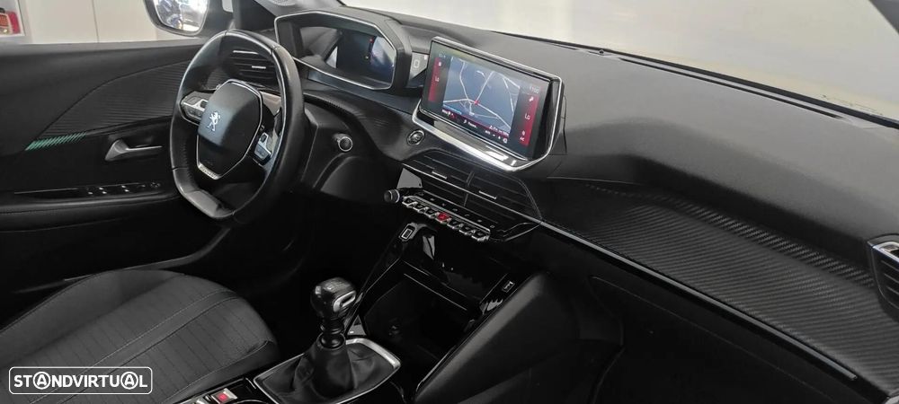 Peugeot 208 1.2 PureTech Allure - 8