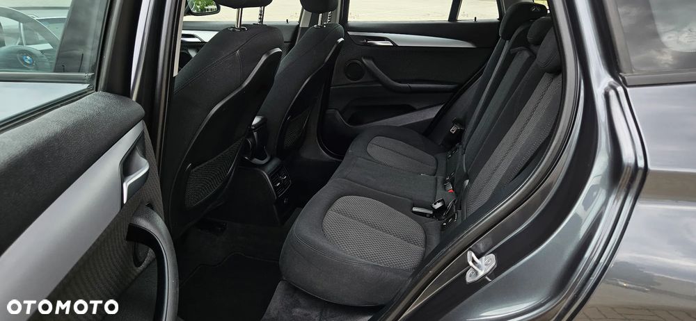 BMW X1 sDrive18d xLine - 7