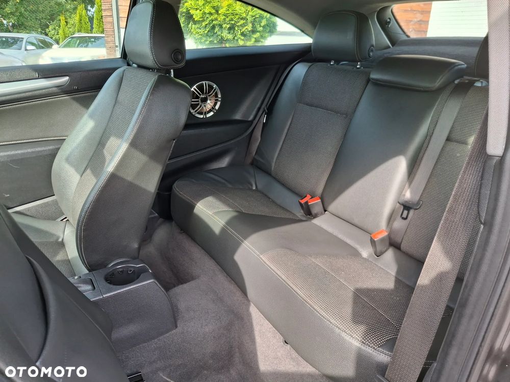 Opel Astra III GTC 1.8 Sport - 25