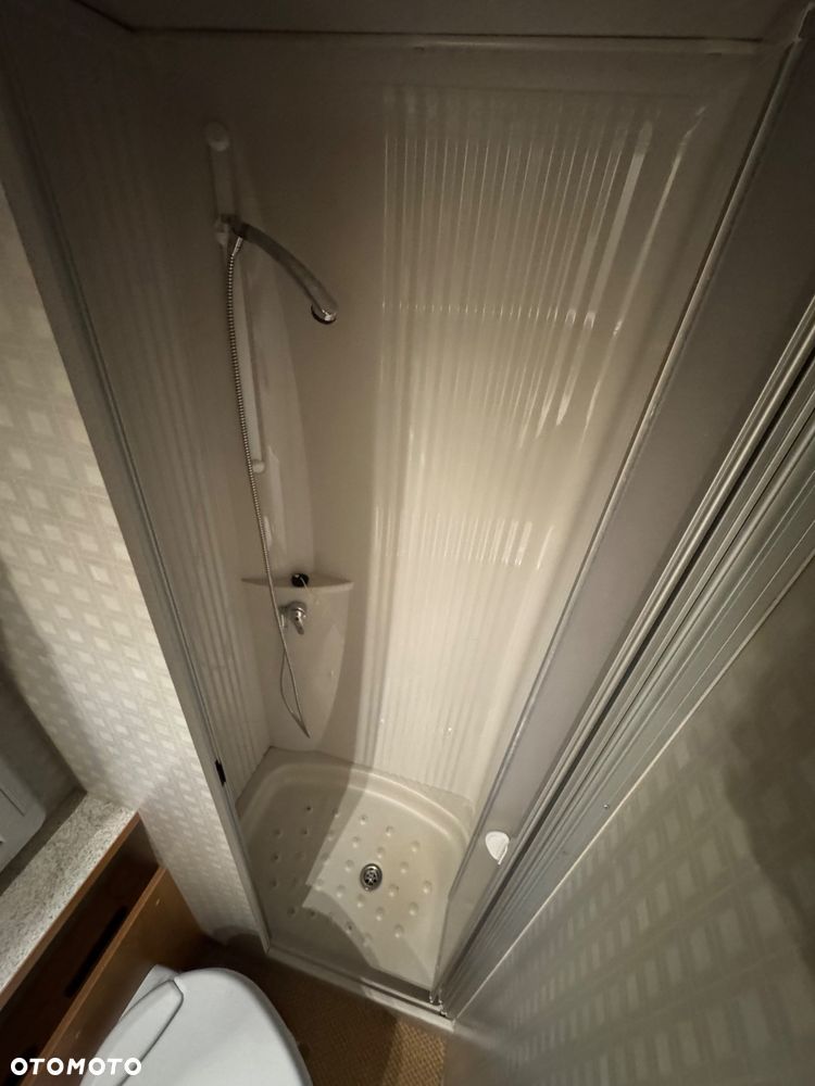 Burstner i660 ELEGANCE - 12