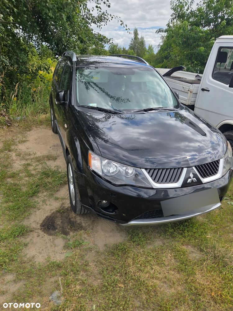 Mitsubishi Outlander 2.0 DID Intense + - 10