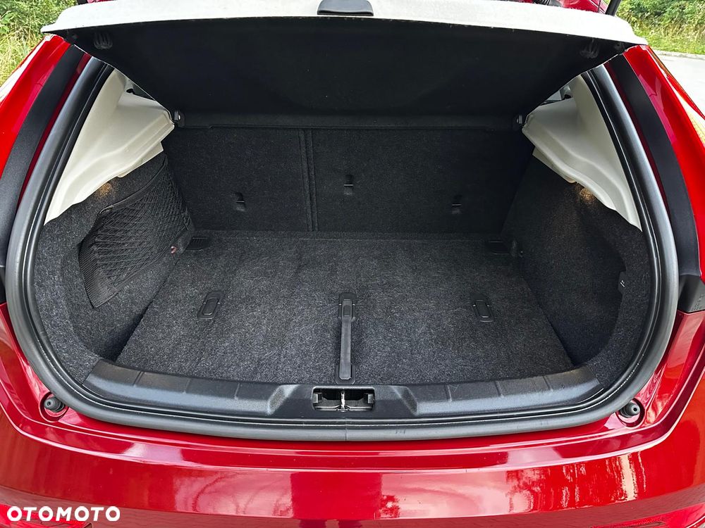 Volvo V40 D3 Geartronic Summum - 23
