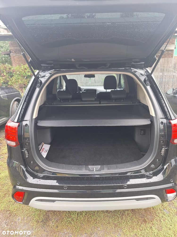 Mitsubishi Outlander Intense - 9