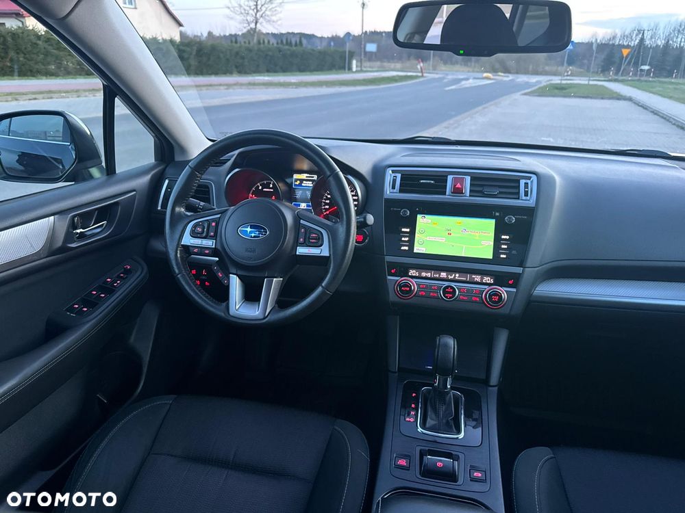 Subaru Outback 2.0D Active Lineartronic - 13