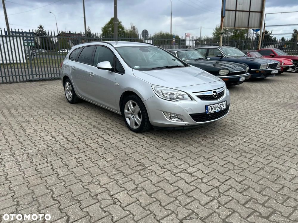 Opel Astra 1.4 T Enjoy - 1
