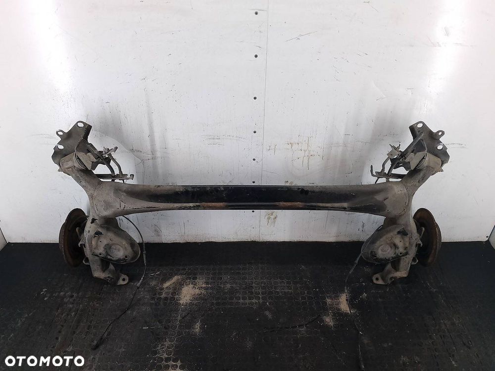 BELKA ZAWIESZENIA, OŚ TYŁ  RENAULT SCENIC III 1.4 TCE - 6