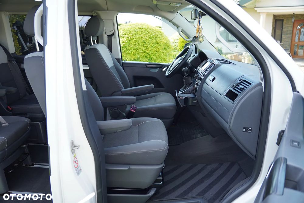 Volkswagen Multivan - 20