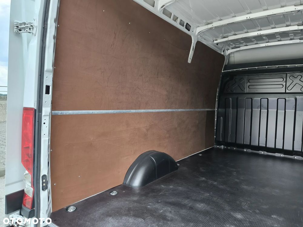 Iveco Daily - 25