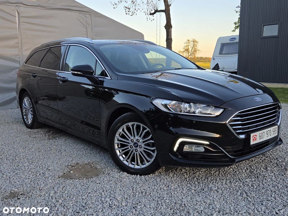 Ford Mondeo 2.0 Hybrid Titanium - 32