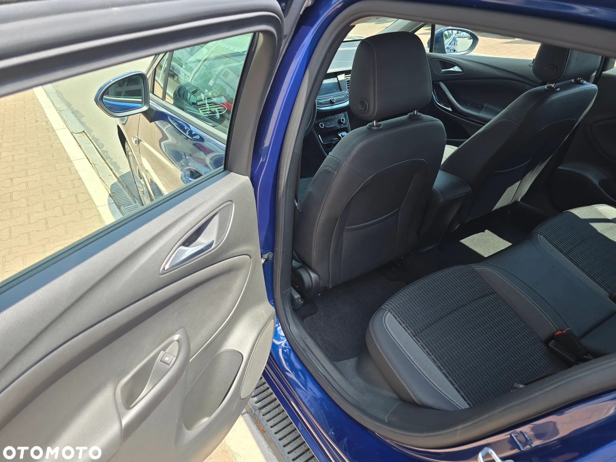 Opel Astra 1.5 D Start/Stop Sports Tourer Business Edition - 15