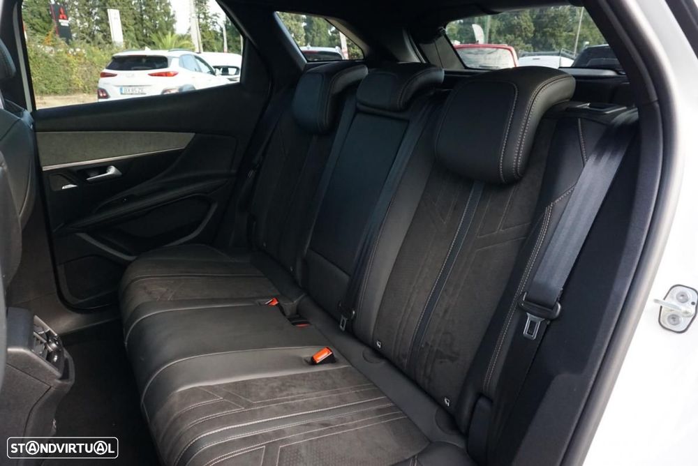 Peugeot 3008 1.5 BlueHDi GT EAT8 - 36