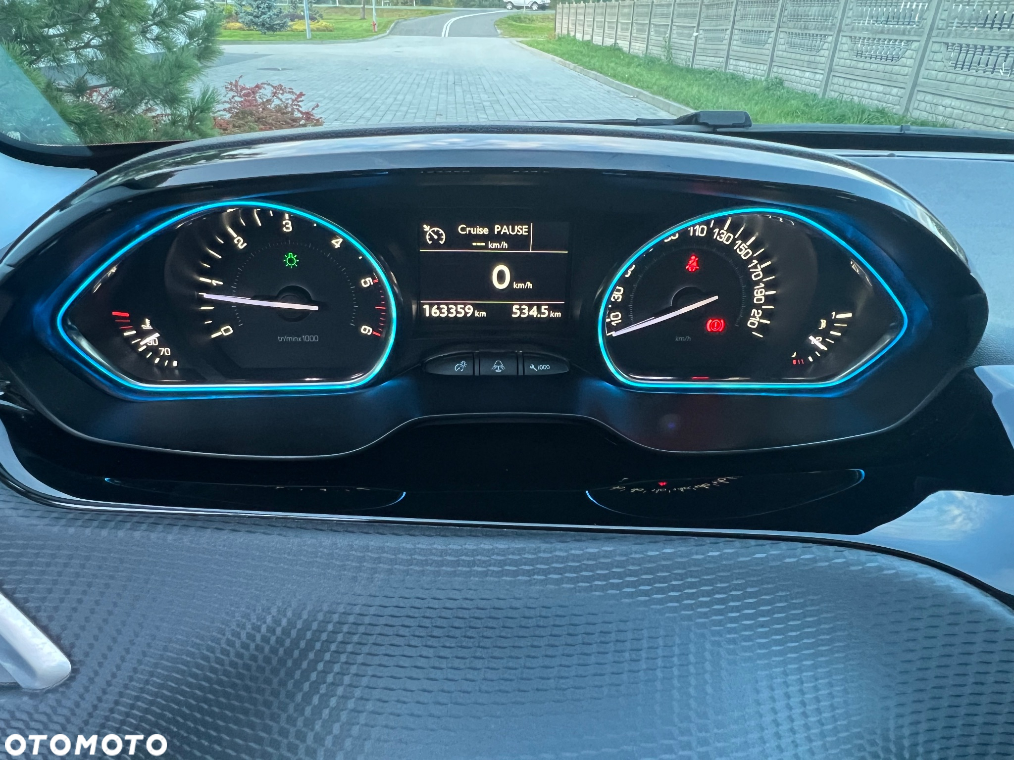 Peugeot 2008 BlueHDi FAP 120 STOP & START Allure - 19