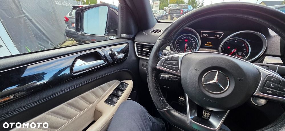 Mercedes-Benz CLE - 18