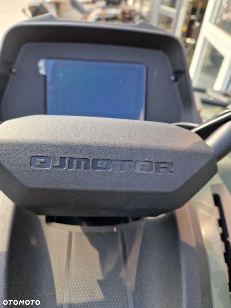 QJMOTOR SFA 600 - 8