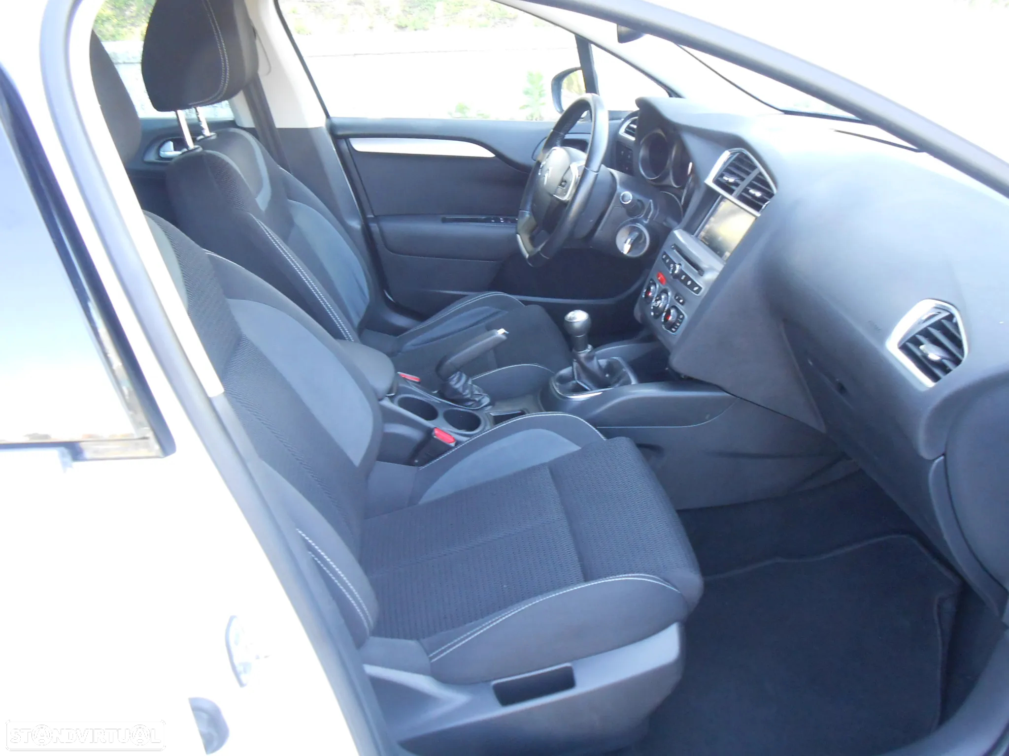 Citroën C4 BlueHDi 100 Selection - 28