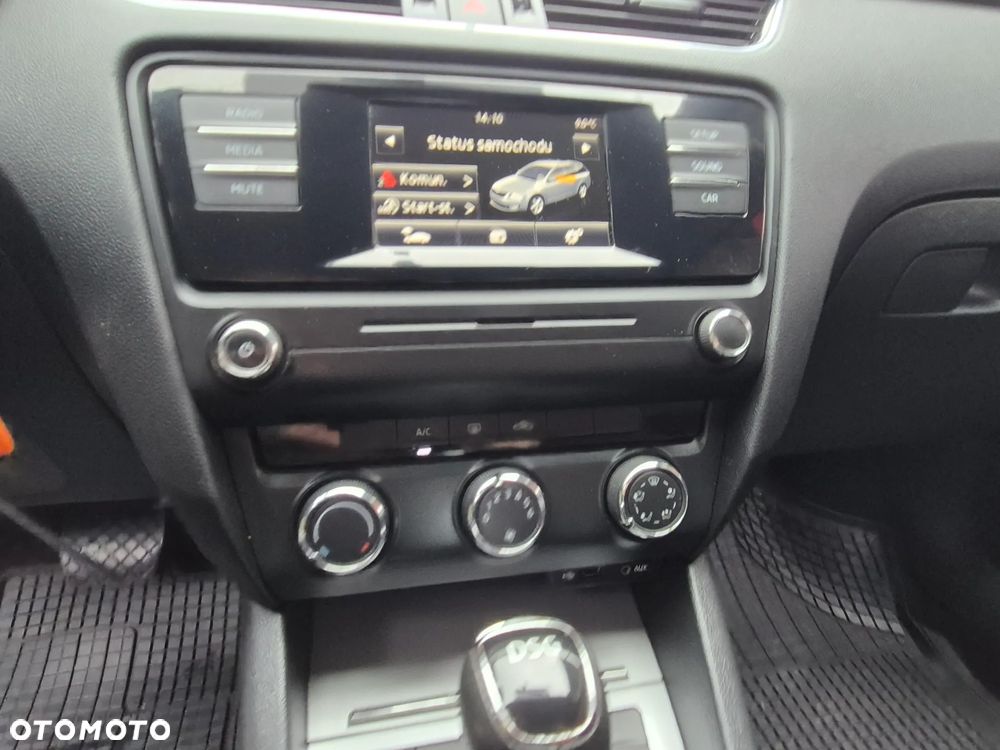 Skoda Octavia 1.6 TDI Edition DSG - 35