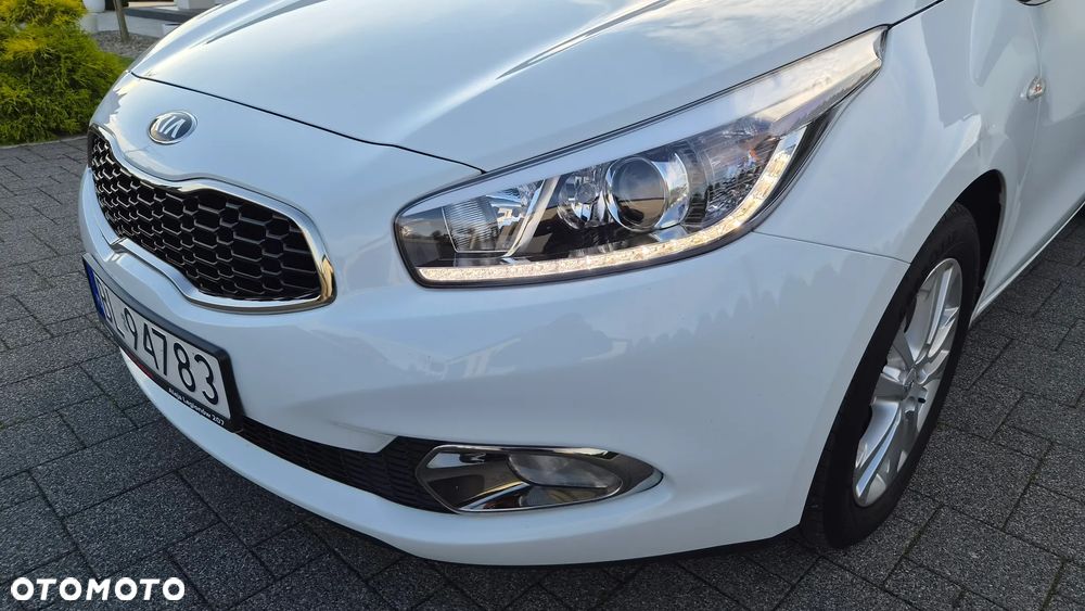 Kia Ceed 1.6 GDI Platinum Edition - 33