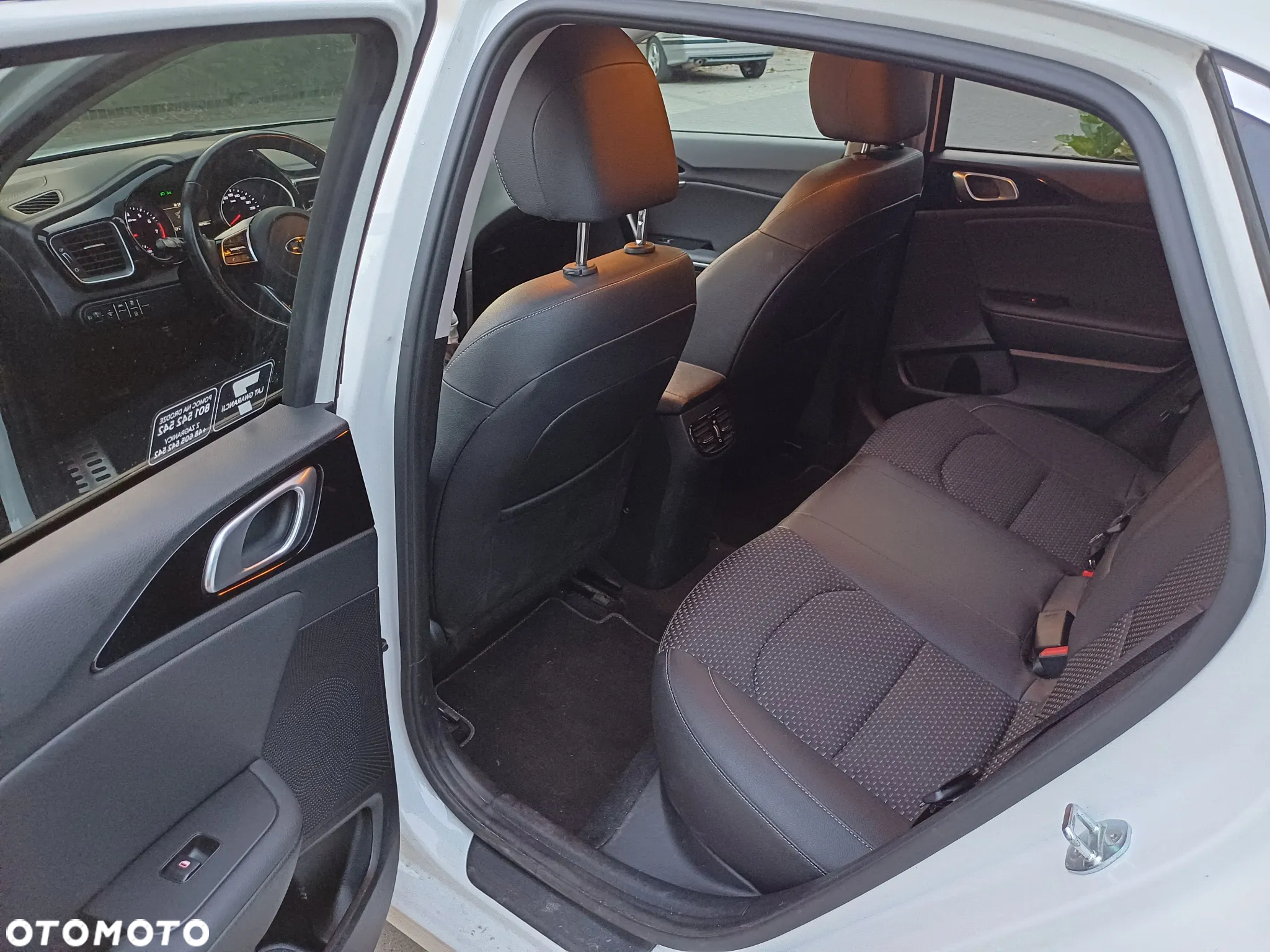 Kia Ceed 1.4 T-GDI L Business Line DCT - 7