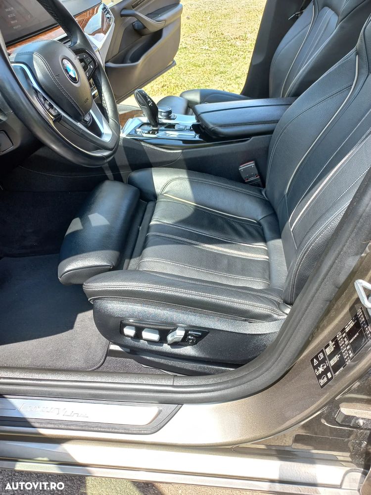 BMW Seria 5 520d xDrive Aut. Luxury Line - 11