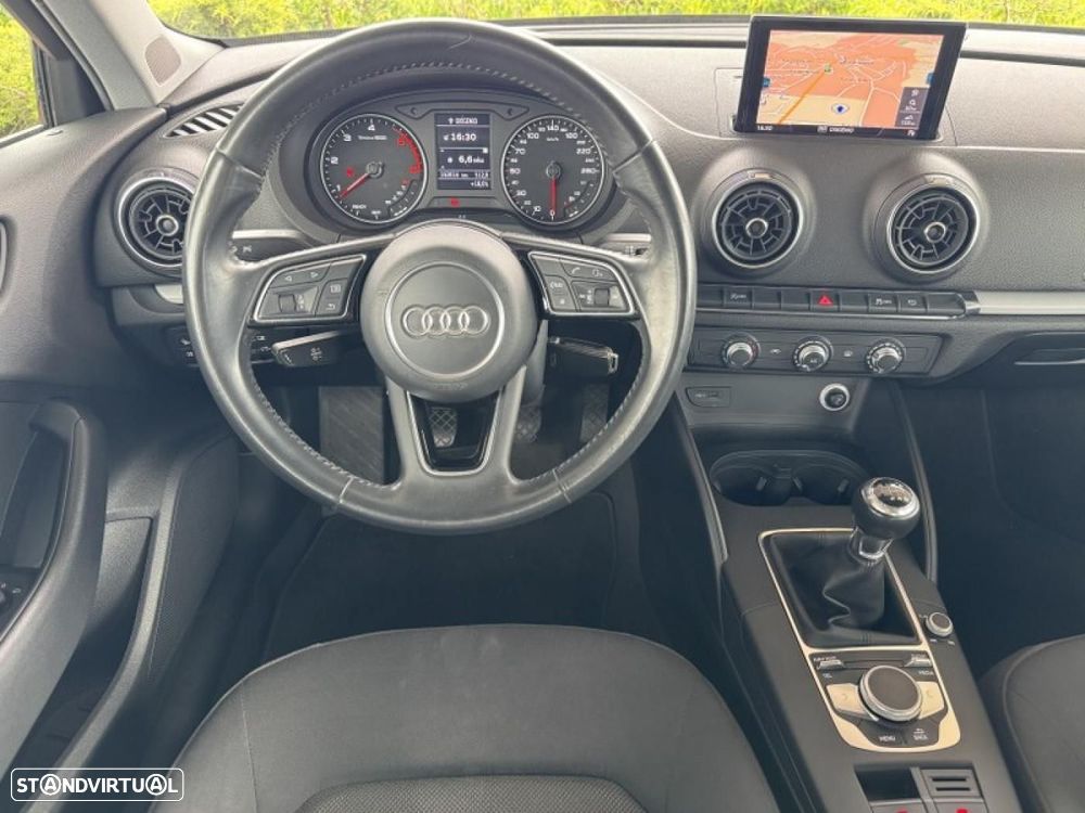 Audi A3 Sportback 2.0 TDI - 14