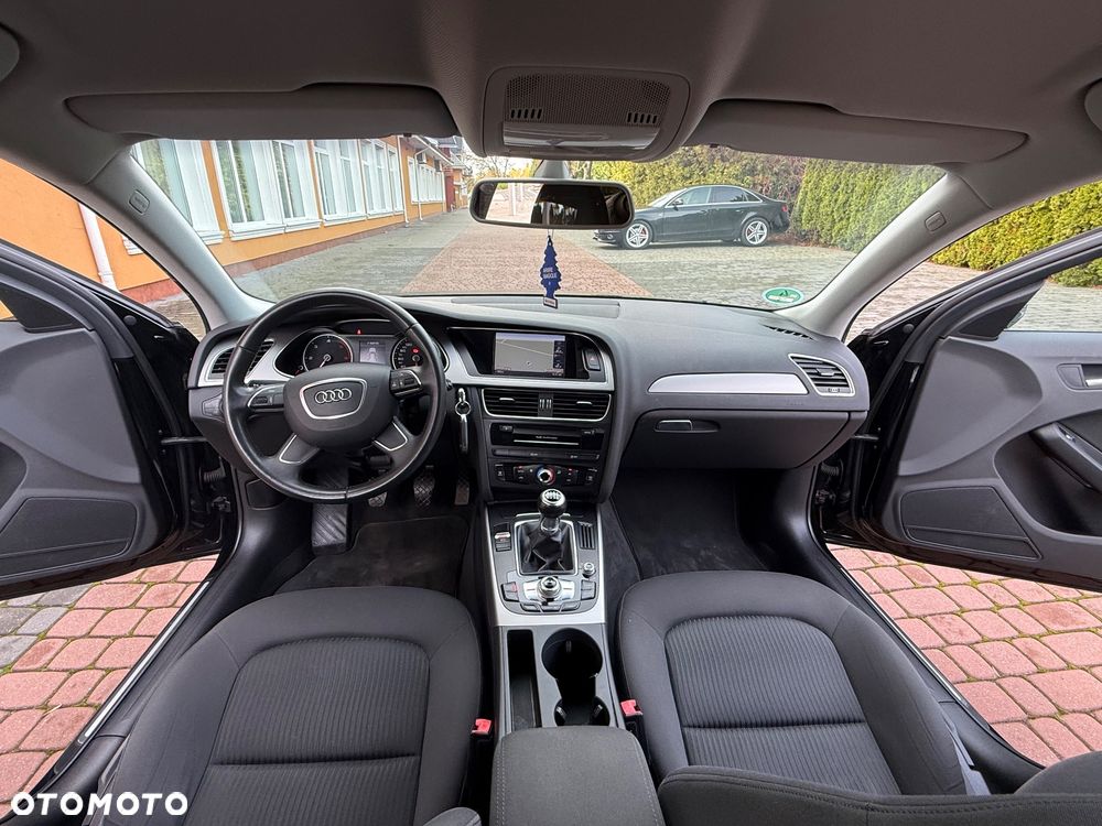 Audi A4 Avant 2.0 TDI DPF Attraction - 25