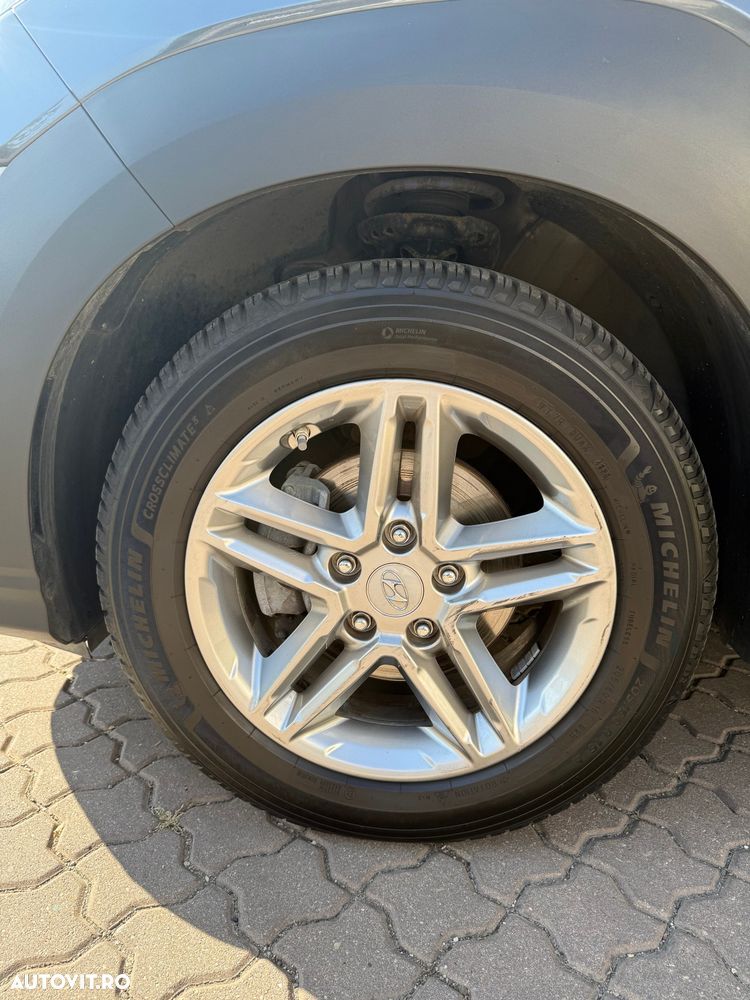 Hyundai KONA 1.0 T-GDI 120 CP 6MT 2WD Highway - 14
