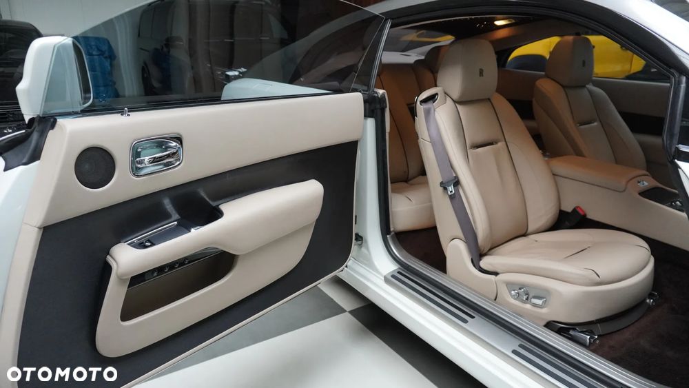 Rolls-Royce Wraith - 10