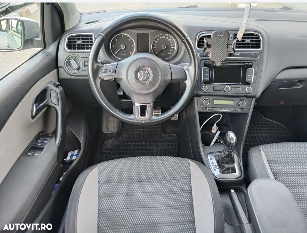 Volkswagen Polo 1.6 TDI DSG Cross - 7