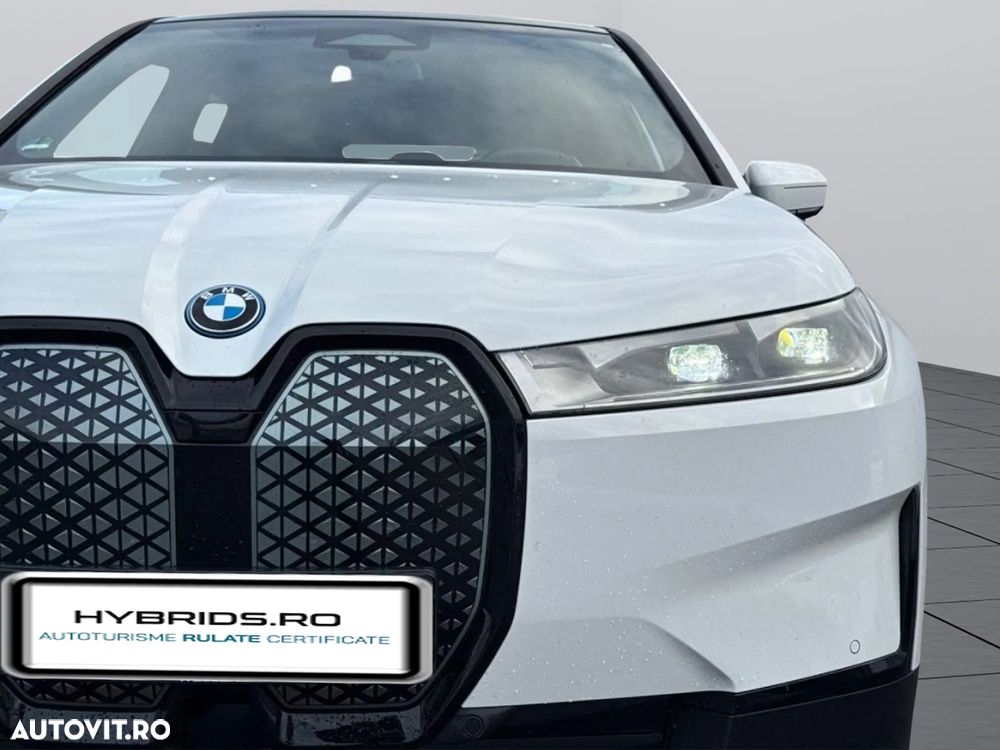 BMW iX xDrive40 - 5