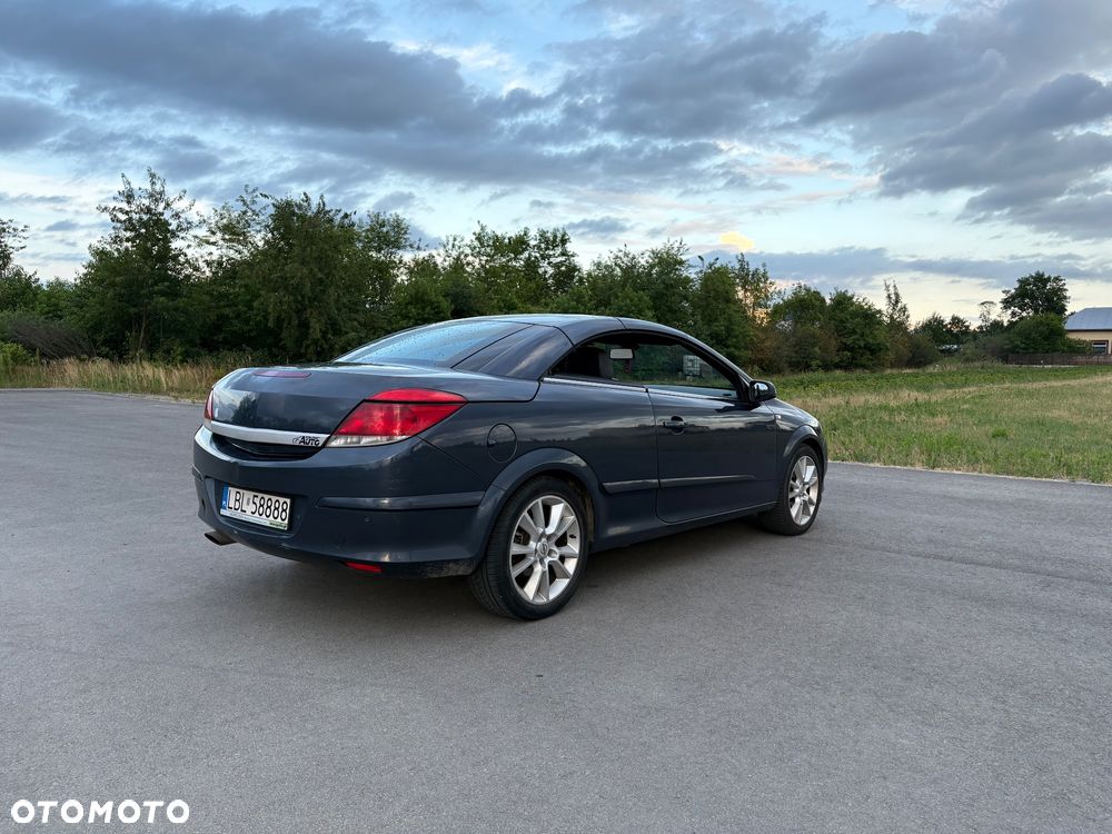 Opel Astra 1.8 111 - 4