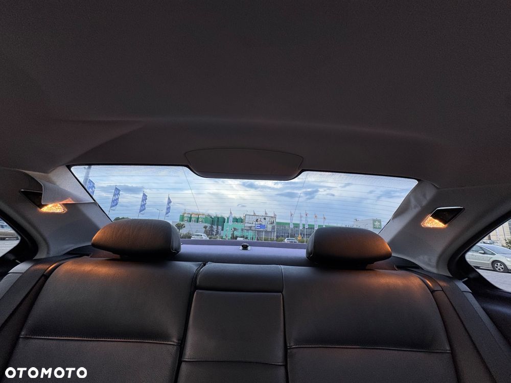 BMW Seria 3 330Ci - 27