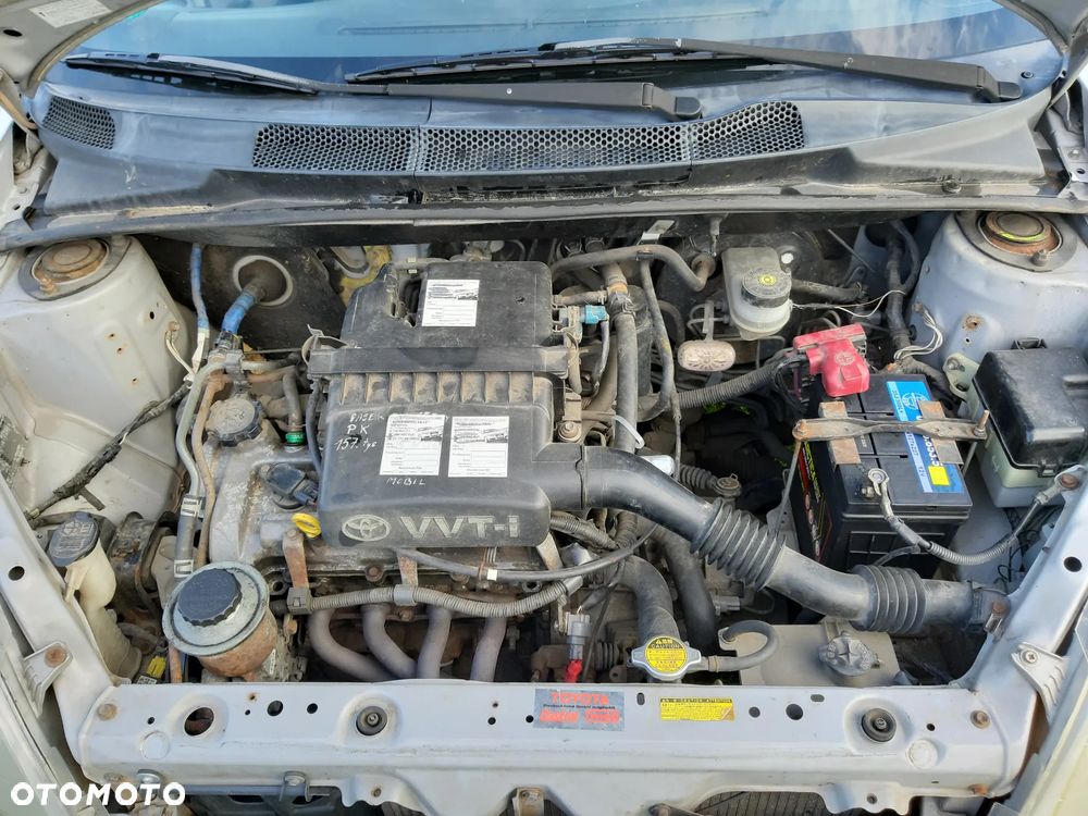 Toyota Yaris - 8