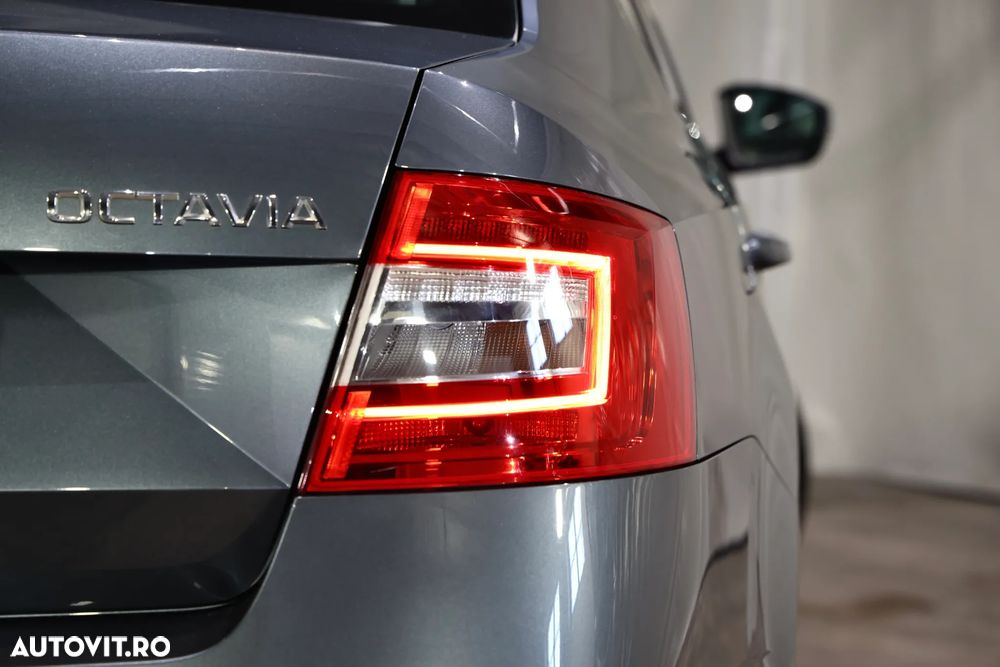 Skoda Octavia 1.6 TDI DSG Ambition - 34